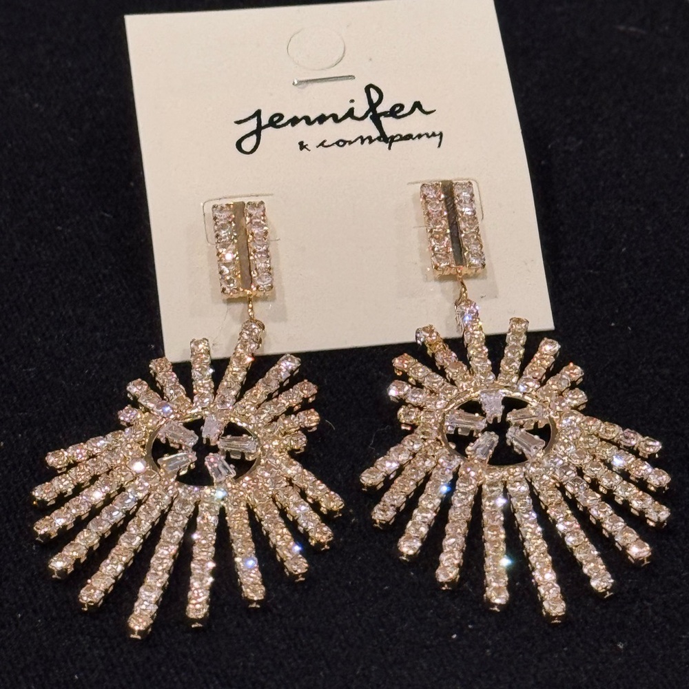 Jennifer & Company Gold Tone Crystal Fringe Earrings Glam Boutique 3.25 inch